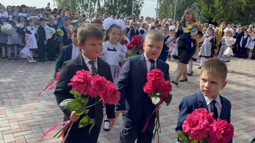 В Лаишевской школе №2 встретили День знаний