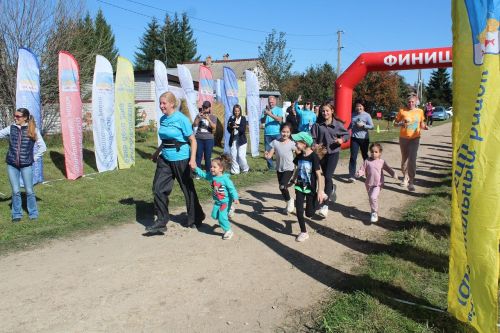 В Лаишевском районе проходит забег «Держись в Державино» в формате «Backyard Ultra Trail»