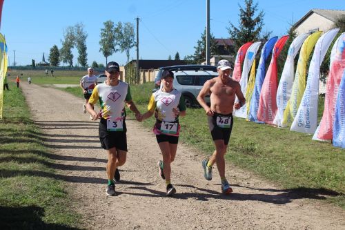 В Лаишевском районе проходит забег «Держись в Державино» в формате «Backyard Ultra Trail»
