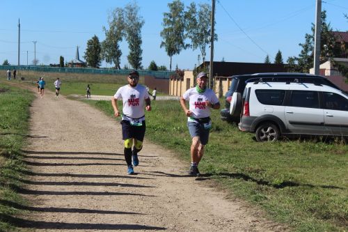 В Лаишевском районе проходит забег «Держись в Державино» в формате «Backyard Ultra Trail»