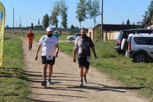 В Лаишевском районе проходит забег «Держись в Державино» в формате «Backyard Ultra Trail»
