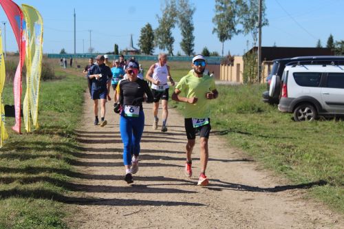 В Лаишевском районе проходит забег «Держись в Державино» в формате «Backyard Ultra Trail»