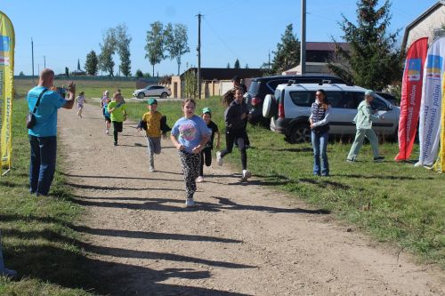 В Лаишевском районе проходит забег «Держись в Державино» в формате «Backyard Ultra Trail»