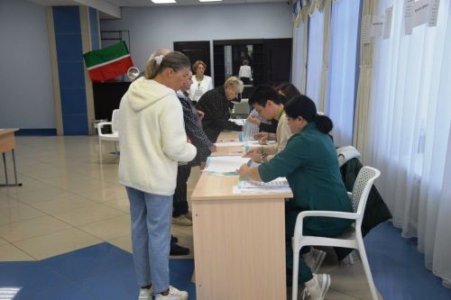 Лаишевцы проявили активность на избирательных участках с раннего утра