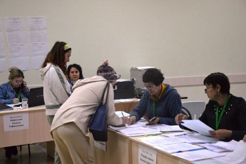 Семья Шавалеевых проголосовала на выборах в селе Державино