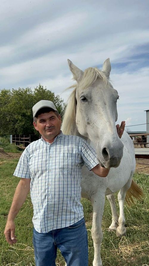 Гафур Зарипов: терлекчелектә уңышлар һәм җирле икътисадка ярдәм