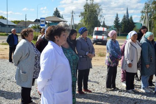Новый ФАП в селе Татарские Саралы: встреча с главой района