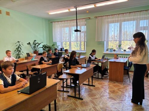 Неделя безопасности в Пелевской школе: фото- и видеорепортаж