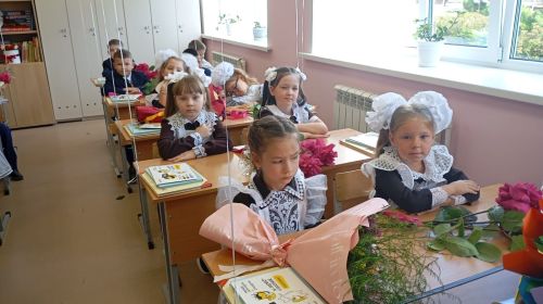 Первый раз в первый класс: первое сентября в Лаишевской школе