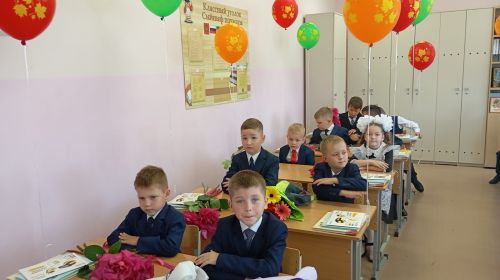 Первый раз в первый класс: первое сентября в Лаишевской школе