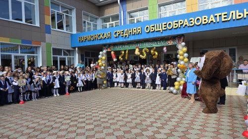 В День знаний в Лаишевском районе наградили детей, которые работали летом в агрофирме