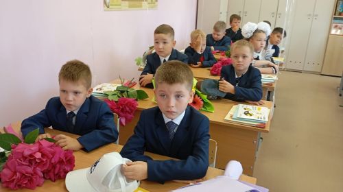 Первый раз в первый класс: первое сентября в Лаишевской школе