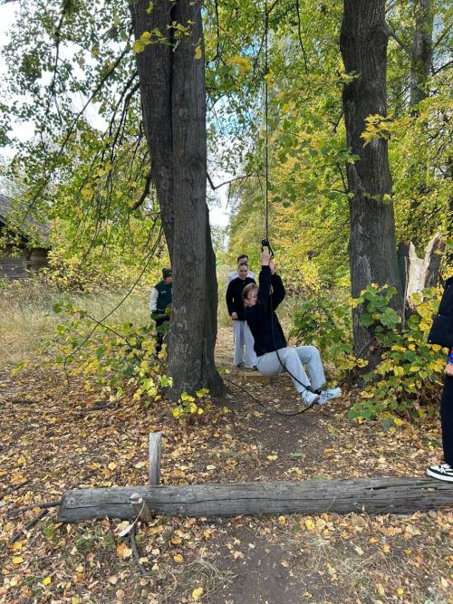 «Тропа испытаний» в Атабаево: участники успешно прошли туристскую полосу препятствий