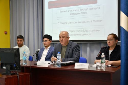 Рабочая встреча с иностранными гражданами в Лаишево