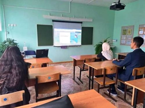 В Пелевской школе провели первое занятие курса «Россия — мои горизонты».