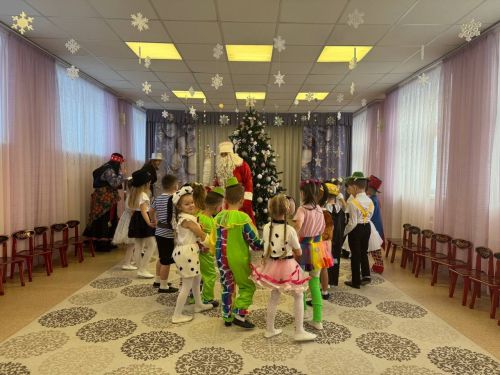 Новогодние праздники подарили детям Лаишевского района волшебство