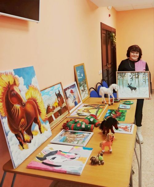 Выставка «Огненная лошадь»: искусство, дружба и светлая душа встретились в одном зале