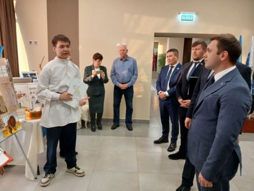 Никольское: Выставка и концерт — для встречи близких людей
