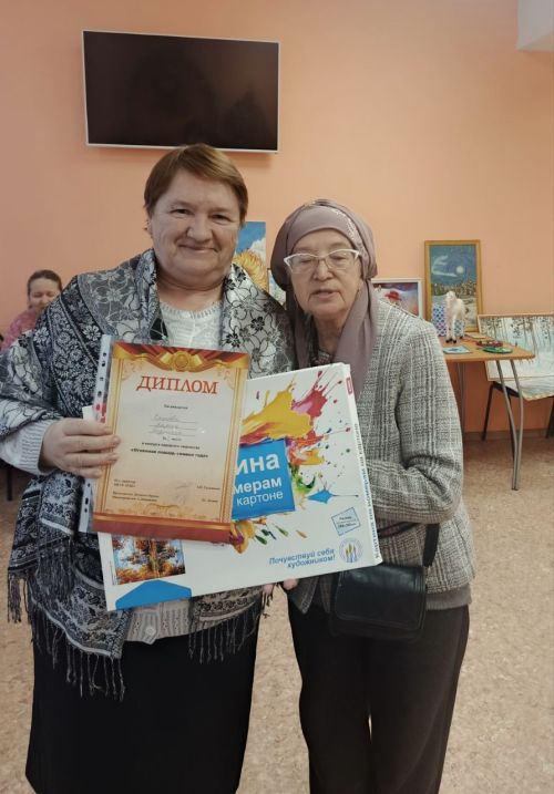 Выставка «Огненная лошадь»: искусство, дружба и светлая душа встретились в одном зале