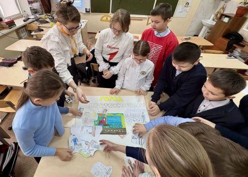 Гимназисты Лаишевского района приняли участие в «Городе профессионалов»