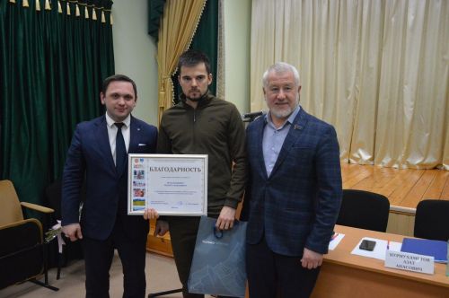 Татарско-Сараловский дом культуры получил в подарок гармонь от главы Лаишевского района