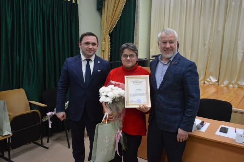 Татарско-Сараловский дом культуры получил в подарок гармонь от главы Лаишевского района