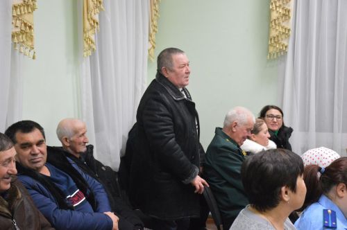 Татарско-Сараловский дом культуры получил в подарок гармонь от главы Лаишевского района