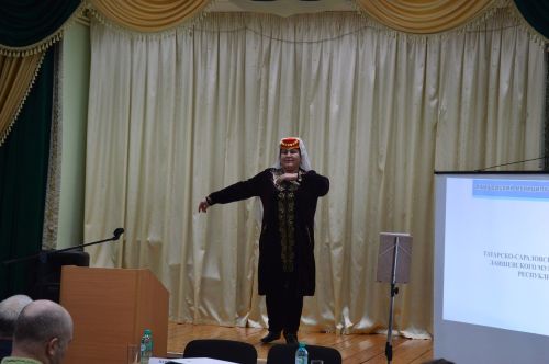 Татарско-Сараловский дом культуры получил в подарок гармонь от главы Лаишевского района