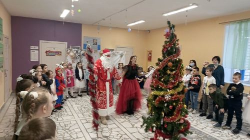 Дети и подростки Лаишевского района встретили праздник новогодним спектаклем