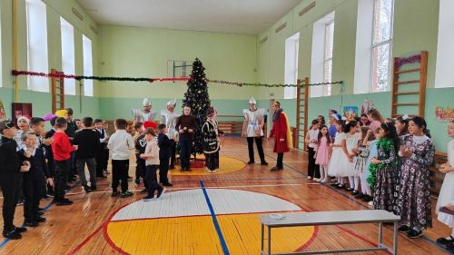 Новогодний праздник в Лаишевском районе подарил детям волшебство и радость