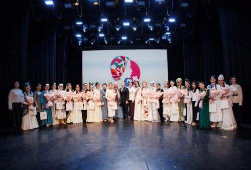 Режиссёр из Малой Елги готовит финалисток республиканского конкурса «Татар кызы»