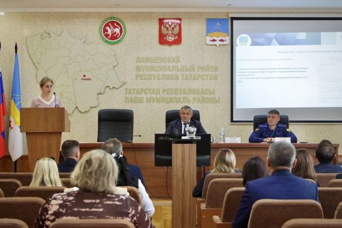 В Лаишевском районе обсудили борьбу с коррупцией в сфере культуры и спорта