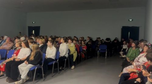 Концерт «Давай поженимся» прошёл с аншлагом в районных домах культуры
