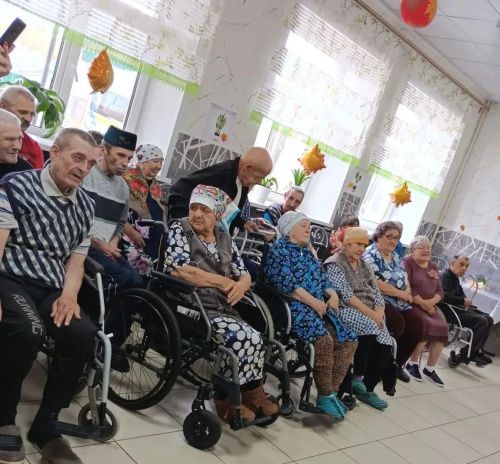 Лаишевские волонтеры провели в Алексеевском доме-интернате праздник для пожилых