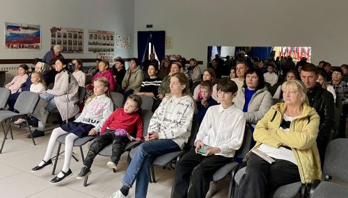 Благотворительный концерт в Рождественском СДК принес 45 000 рублей для СВО