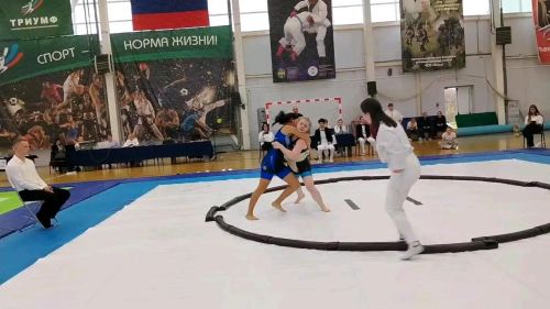 Сокуровская сумоистка Айдана Сакипова поборется за медали первенства России