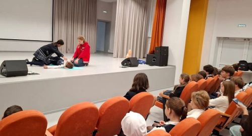 Лицеисты Лаишевского района прошли практический мастер‑класс по оказанию первой помощи