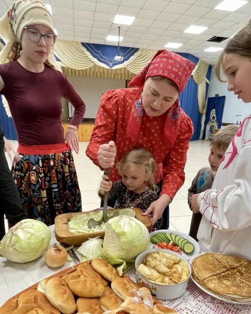 Как в Рождественском СДК капуста хрустела, а дети со взрослыми состязались