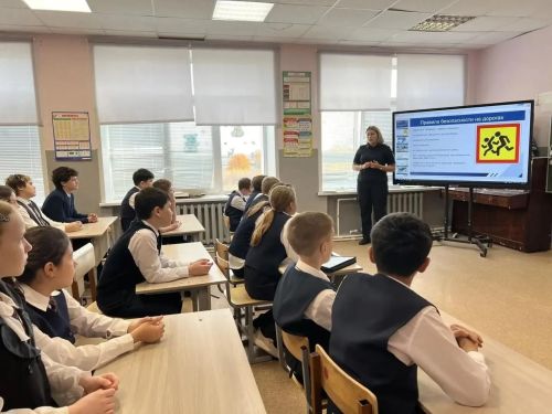 В Каипской школе напомнили правила ПДД
