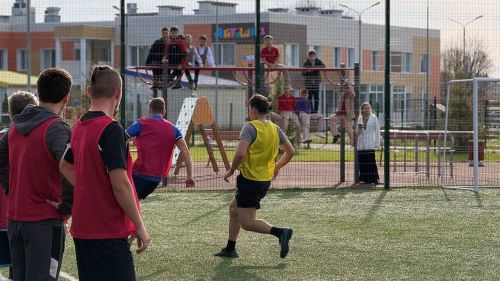 День отца в Лаишевском районе отметили футбольным матчем