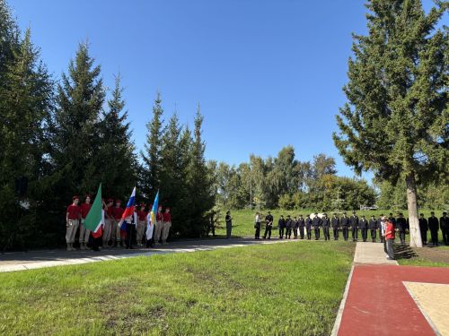 Глава Лаишевского района Ильдус Зарипов открыл полосу препятствий
