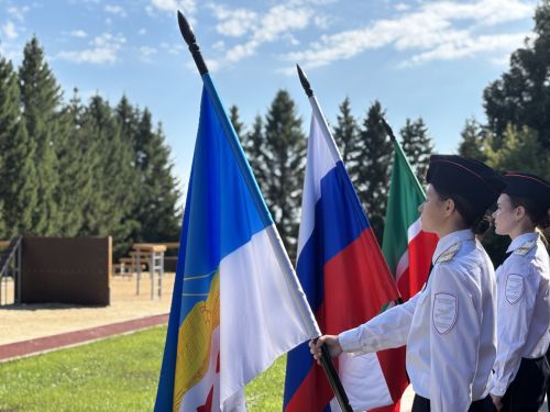 Глава Лаишевского района Ильдус Зарипов открыл полосу препятствий