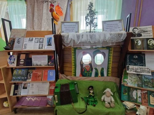 Лаеш китапханәсендә Муса Җәлил һәм Габдулла Тукайга багышланган яңа күргәзмә