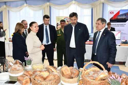 В районном доме культуры состоялась отчетная сессия Совета Лаишевского района