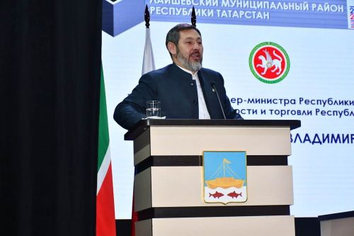 Район мәдәният йортында Лаеш район Советының хисап сессиясе узды