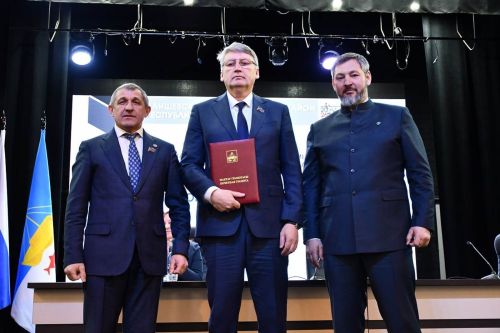 Район мәдәният йортында Лаеш район Советының хисап сессиясе узды