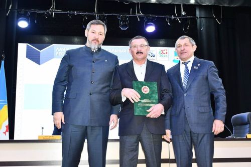 Район мәдәният йортында Лаеш район Советының хисап сессиясе узды
