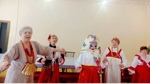 В воскресной школе весело встречали Масленицу