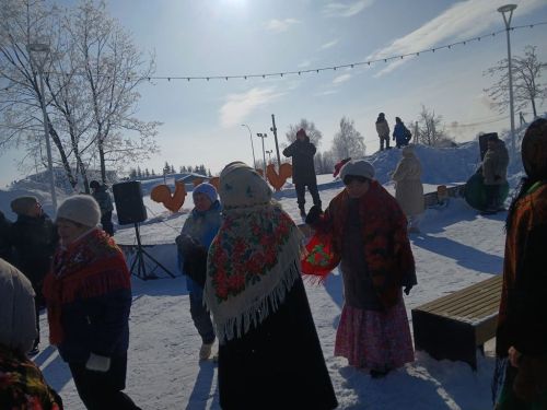 В Лаишеве сегодня проходит широкая Масленица