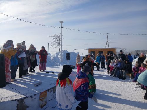 В Лаишеве сегодня проходит широкая Масленица